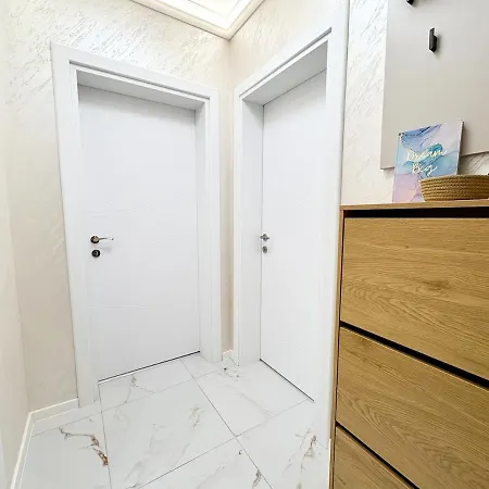 Apartment Ema *