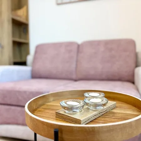 Ema Apartment *