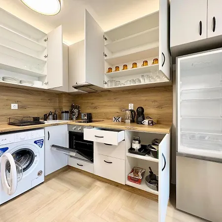 Apartment Ema *