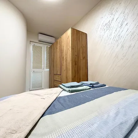 Apartment Ema